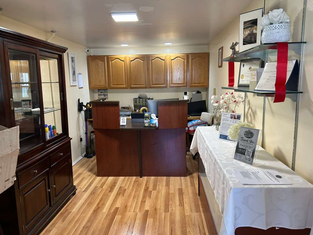 Pocono Ridge Inn - Front Desk & Welcome Desk